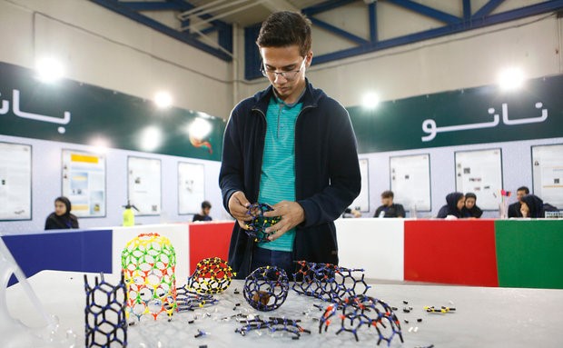 آزمایشهای نانو و مشاهده ذرات کوچک در کارسوق زیست