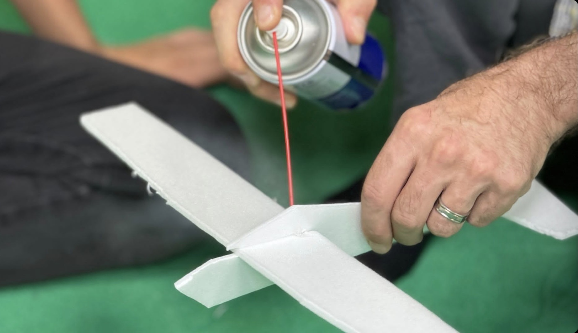 ساخت گلایدر در کارسوق هوافضا - تصویر کوچک